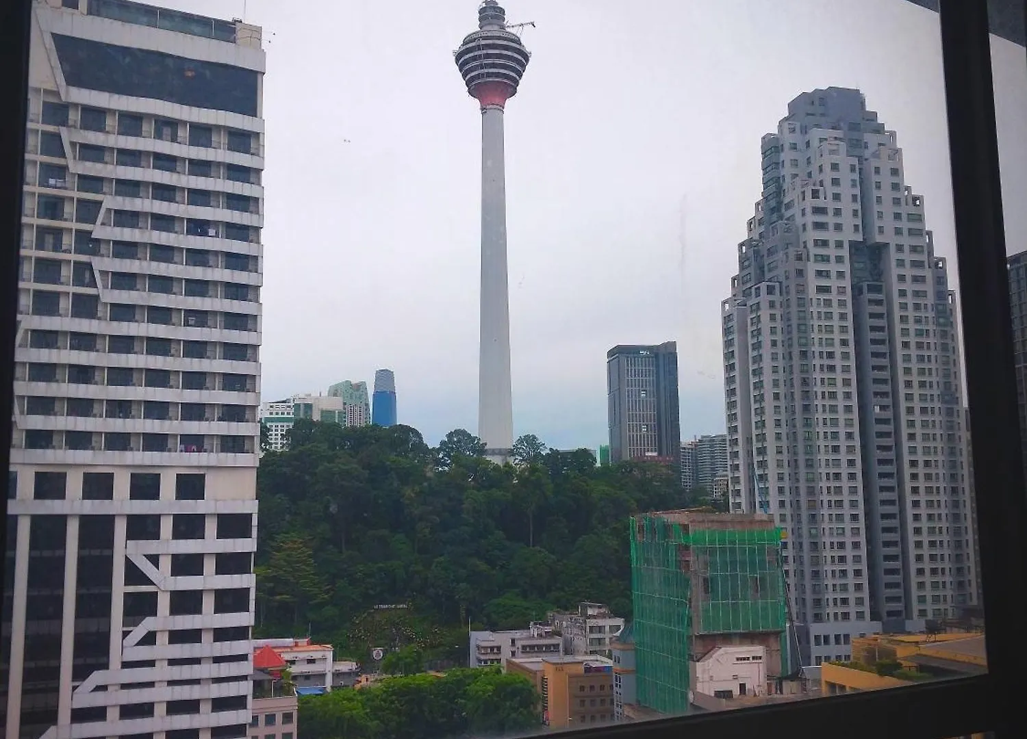 2-Bedroom Apartment In Kuala Lumpur City Center Malaysia